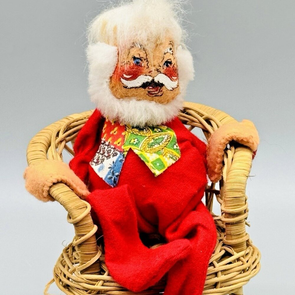 Annalee Santa Claus Wicker Chair 1970 Vintage Christmas Made in USA